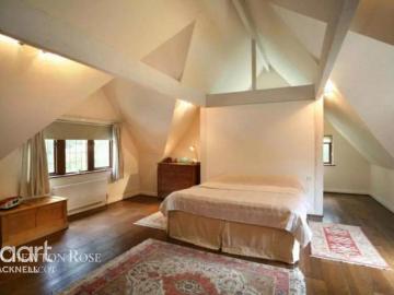 Winkfield Road, ASCOT 4 bed detached house to rent £6,900 pcm £1,592 pw