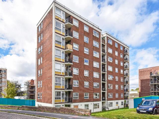 Winnall Manor Road, Winchester SO23, 3 bed flat to rent, £1,500 pcm | PrimeLocation