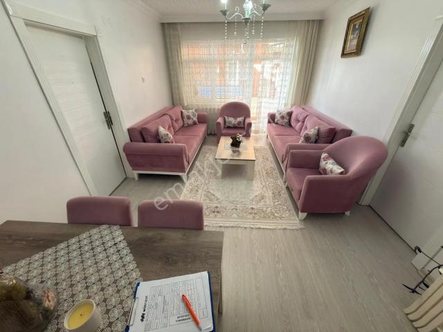 Winnest'ten Şadırvan Caddesinde 3+1 Satılık Ara Kat Daire