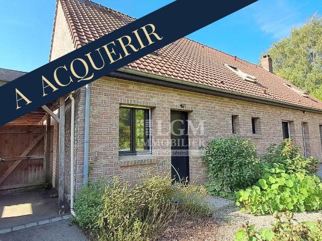 Maison individuelle 4 chambres avec grand terrain et garage. 150m² Winnezeele