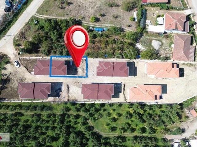 Winova | İnegöl Edebey'de Site İçi Satılık İkiz Villa !