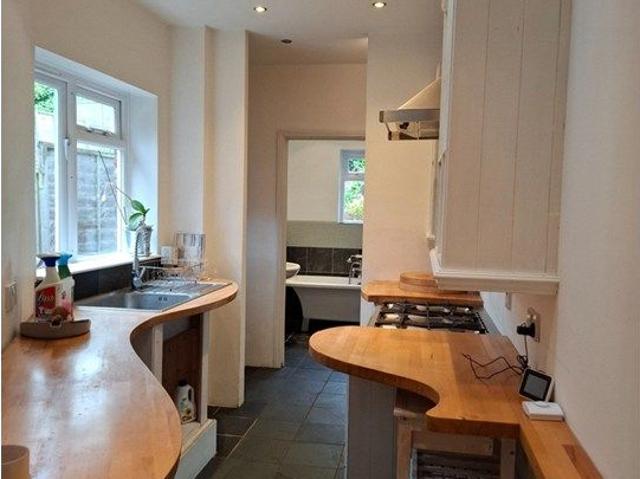 Winsdon Road, Luton LU1, 2 bed terraced house to rent, £1,350 pcm | PrimeLocation