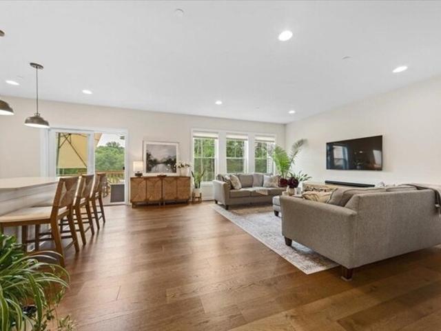 Winslow Ln Unit,grafton, Condo For Sale