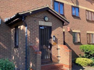 Winston Close, Greenhithe DA9, 1 bed flat to rent, £1,100 pcm | PrimeLocation