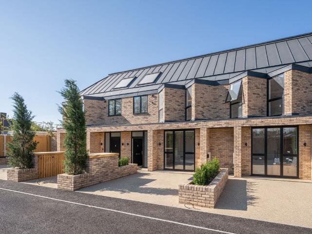 Winston Close, Raynes Park, London SW20, 4 bed property to rent, £5,500 pcm | PrimeLocation