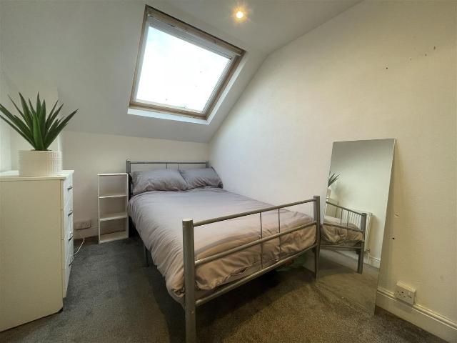 Winston Gardens, Headingley, Leeds, West Yorkshire LS6, 1 bed terraced house to rent, £435 pcm | PrimeLocation