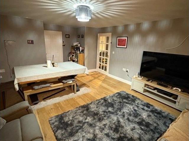 Winstanley Court, Cambridge CB1, 2 bed flat to rent, £1,700 pcm | PrimeLocation