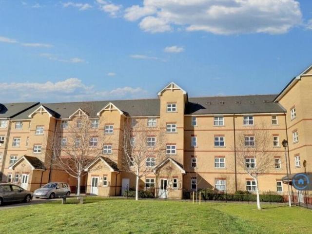 Winstanley Court, Cambridge, CB1 2 bed flat to rent £1,800 pcm £415 pw