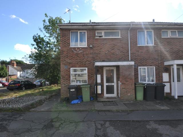 Winstanley Road, Wellingborough NN8, 3 bed property to rent, £1,150 pcm | PrimeLocation