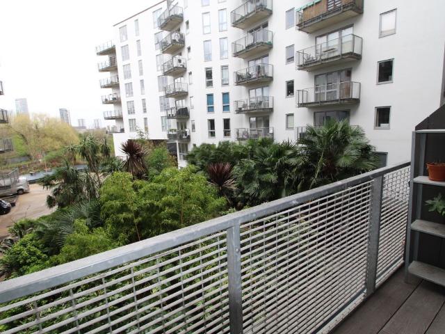 Wick Lane, London E3, 2 bed flat to rent, £2,250 pcm | PrimeLocation