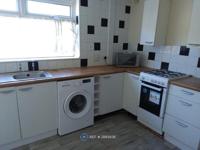 Wickhay, Basildon SS15, 5 bed terraced house to rent, £2,490 pcm | PrimeLocation
