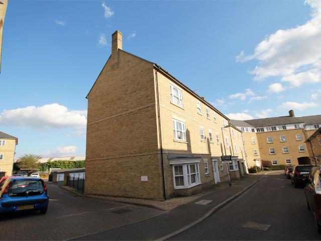Wickham Crescent, Braintree, Essex CM7, 1 bed flat to rent, £1,000 pcm | PrimeLocation