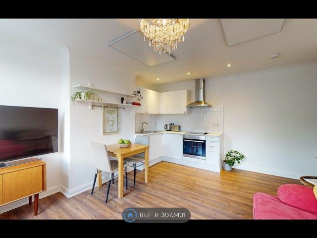 Wickham Road, Croydon CR0, 1 bed flat to rent, £1,325 pcm | PrimeLocation
