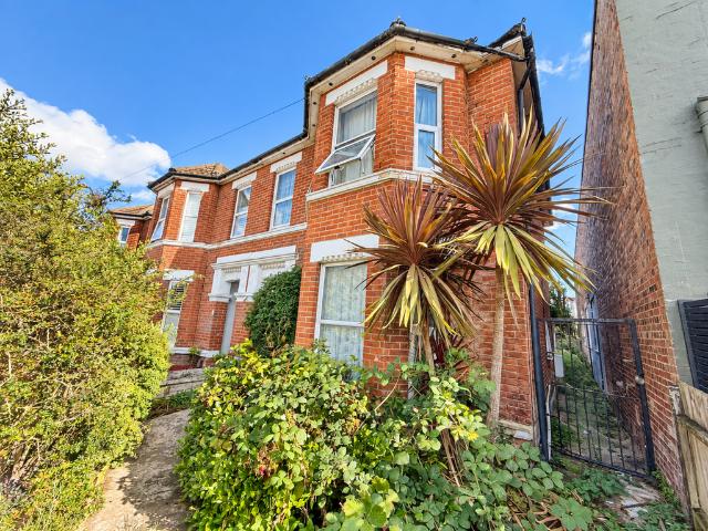 Wickham Road, Bournemouth, BH7 1 bed in a house share to rent £500 pcm £115 pw