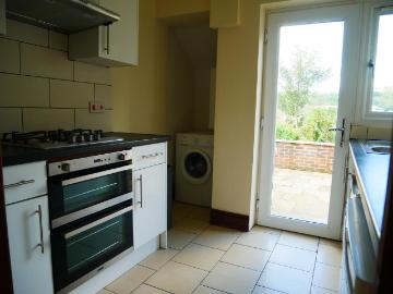 Widdicombe Way, Brighton BN2 4 bed semi detached house to rent £2,063 pcm £476 pw