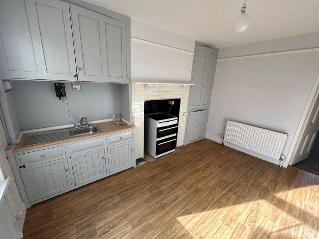 Wide Bargate, Boston, PE21 6SR 3 bed flat to rent £802 pcm £185 pw