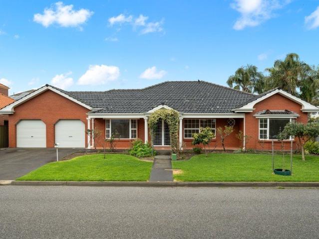 Wide Block Living With Plenty Up Its Sleeve