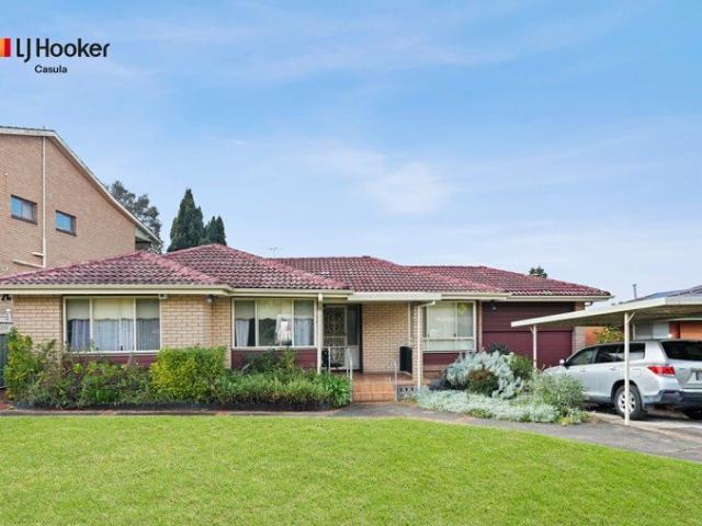 Wide Frontage Meets Comfortable Family Living