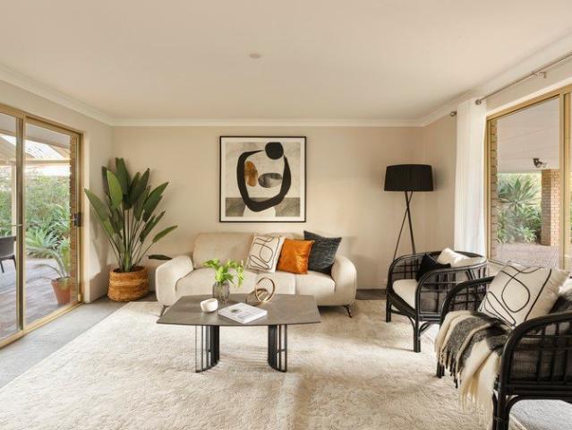 WIDE FRONTAGE, LEAFY STREET, BOLD PARK LIFESTYLE