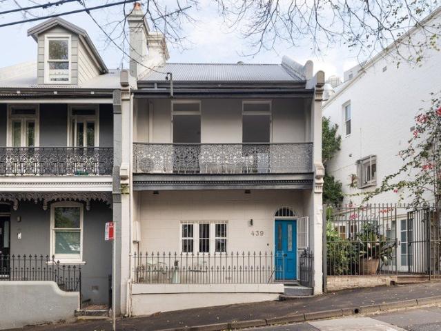 Wide fronted terrace / family appeal / DA for garage & studio