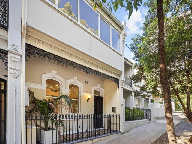 Wide Terrace with Garden and Lock Up Garage