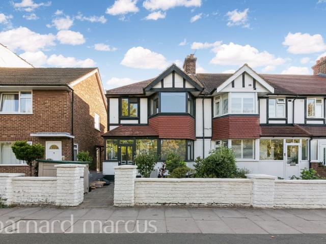 Wide Way, Mitcham