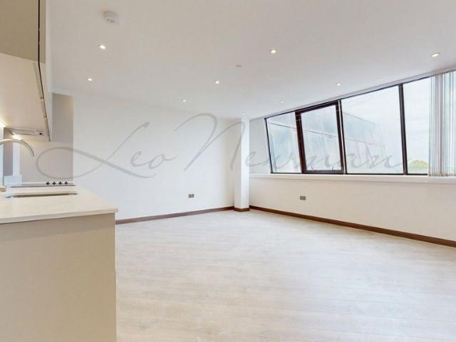 Widmore Road, London BR1, 1 bed flat to rent, £1,650 pcm | PrimeLocation