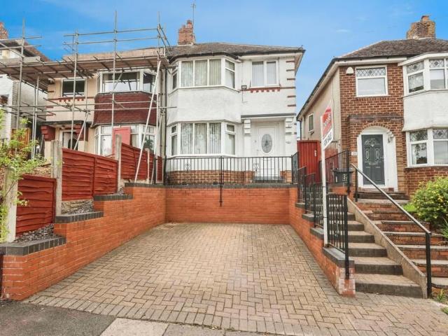 Widney Avenue, Birmingham B29, 3 bed property to rent, £1,470 pcm | PrimeLocation