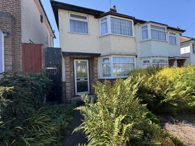 Widney Avenue, Birmingham B29 3 bed terraced house to rent £1,300 pcm £300 pw