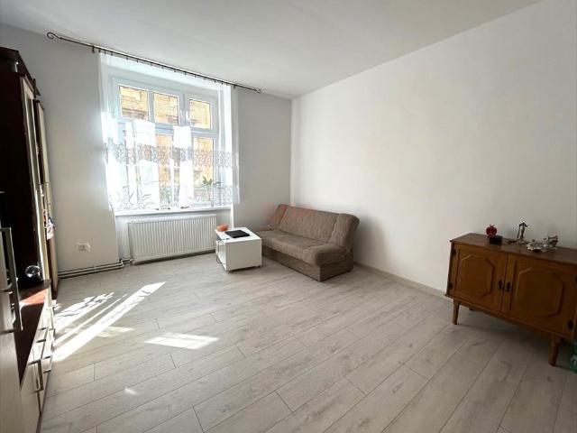 Świdnica, centrum, 91,4 m2, 3 pokoje, balkon, piwnice