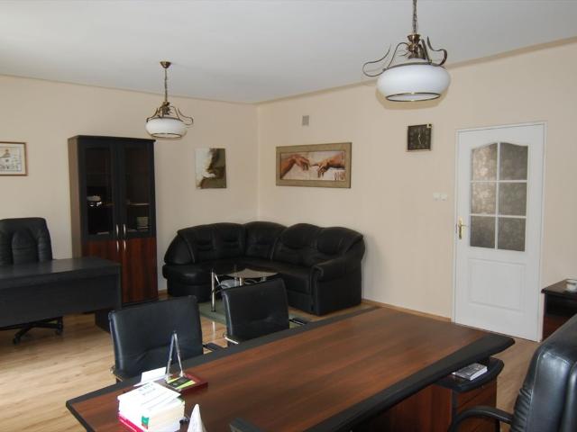 Widny lokal 49 m² z balkonem, centrum Kielc
