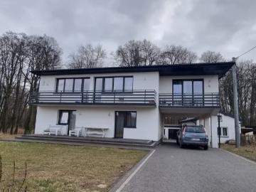 Dom wolnostojący 200 m2 z ogrzewaniem i panelami fotowoltaicznymi