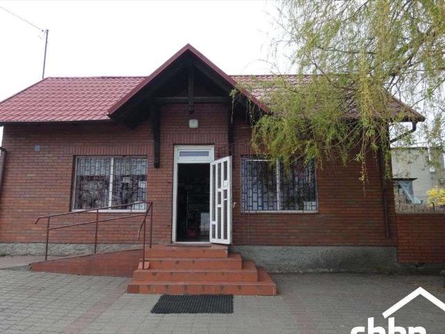 Sprzedaż sklepu 80 m² z klimatyzacją i dużą salą