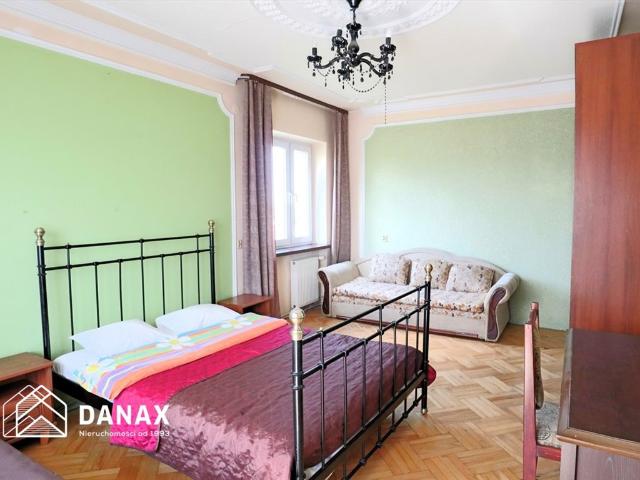 Wieliczka, Dom 9 pokoi z garażem, inwestycja i dla rodziny polecam!