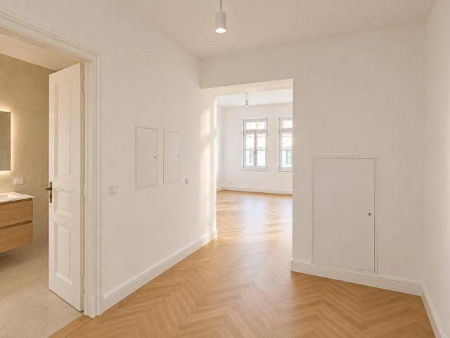 Wiener Altbau mit Loggia und Erker Erstbezug nach hochwertiger Baumeister Kernsanierung mit 3 Jahren Gewährleistung