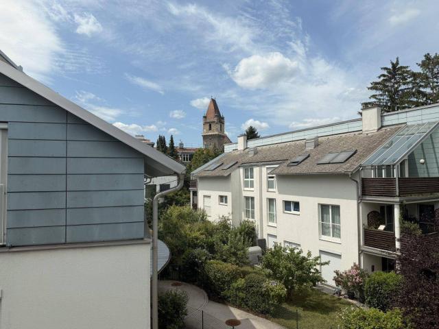 Wiener Gasse 4 Zimmer Wohnung mit Loggia, Balkon und Stellplatz zu vermieten