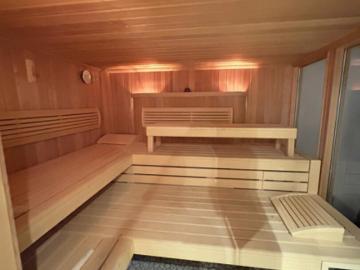 Wiener Eleganz pur: Einfamilienhaus mit Pool, Sauna & Traumblick