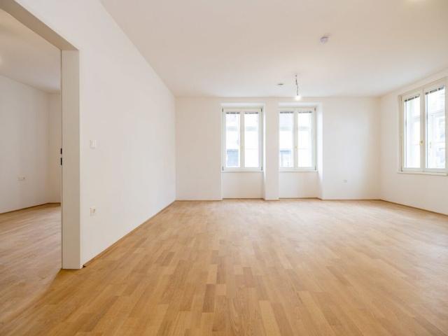 Wiener Neustadt – große 2 Zimmerwohnung im EG Betreuung möglich!