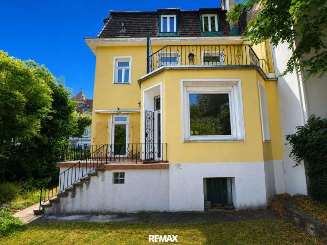 Wiener Stilvilla mit Altbaucharme, Garten & zwei Terrassen in Unter St. Veit