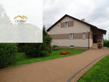 Przestronny dom 247 m2 z poddaszem i piwnicą w Wierzbnej
