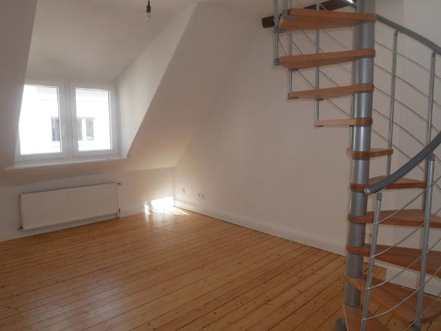 WiesbadenRheingauviertel Erstbezug nach Sanierung, 2 3 ZKB Dachmaisonettenwohnung ruhiger Wohnlage