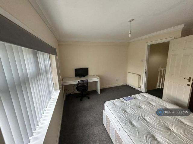 Wigan Road, Ormskirk, L39 3 bed end of terrace house to rent £1,400 pcm £323 pw