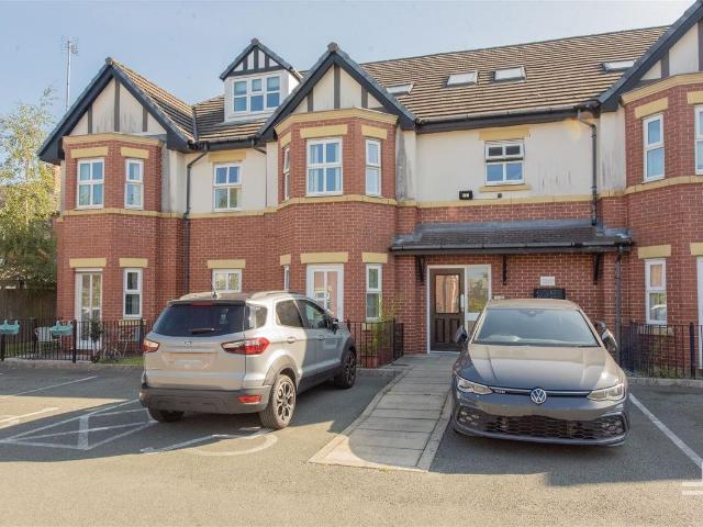 Wigan Road, Ashton In Makerfield, Wigan WN4, 2 bed flat to rent, £800 pcm | PrimeLocation