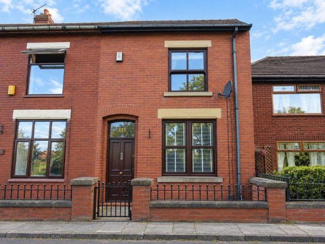 Wigan Road, Leigh 2 bed terraced house to rent £895 pcm £207 pw