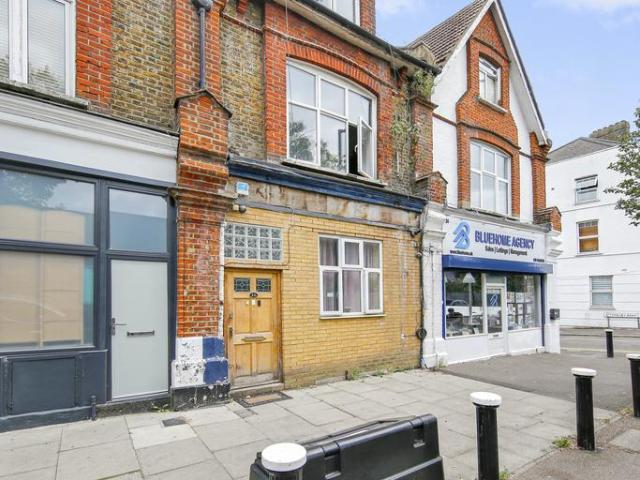 Wightman Road, London N4 Studio to rent £1,350 pcm £312 pw