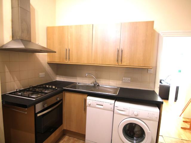 Wightman Road, London N4, Studio to rent, £1,500 pcm | PrimeLocation