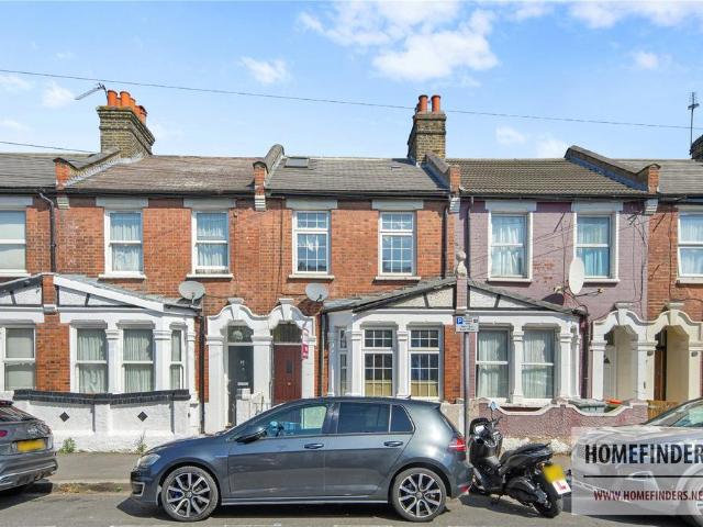 Wigston Road, Beckton, E13 4 bed terraced house to rent £2,600 pcm £600 pw