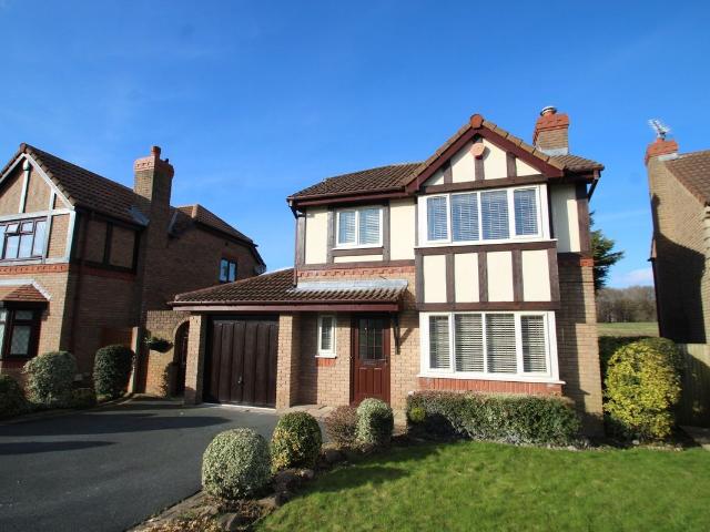 Wike Ridge Avenue, Leeds, West Yorkshire LS17, 3 bed detached house to rent, £1,795 pcm | PrimeLocation
