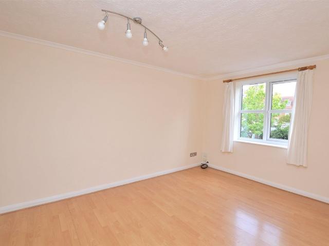 Wilton Hill Court, 29 Wilton Road, Redhill, Surrey RH1, 1 bed flat to rent, £1,200 pcm | PrimeLocation