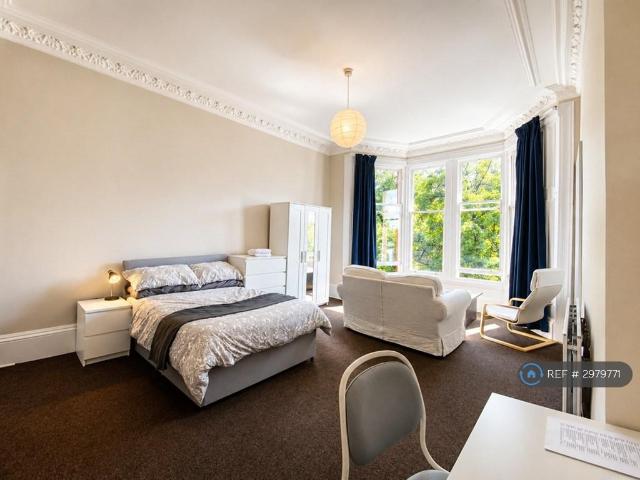 Wilton St, Glasgow, G20 6 bed flat to rent £3,600 pcm £831 pw